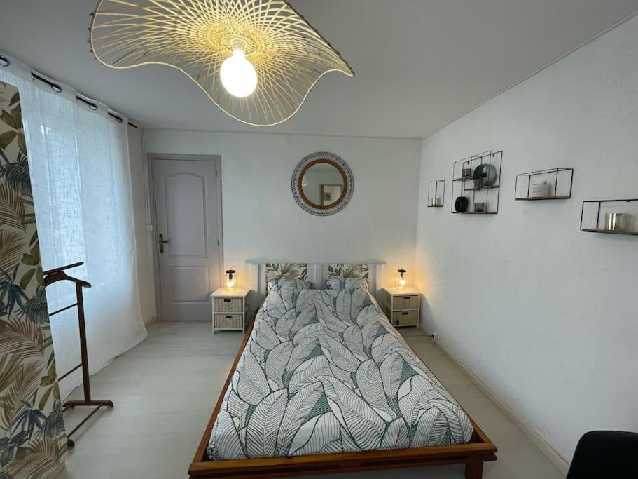 Appartement Chaleureux Au Calme Proche Du Chateau Mauleon Экстерьер фото